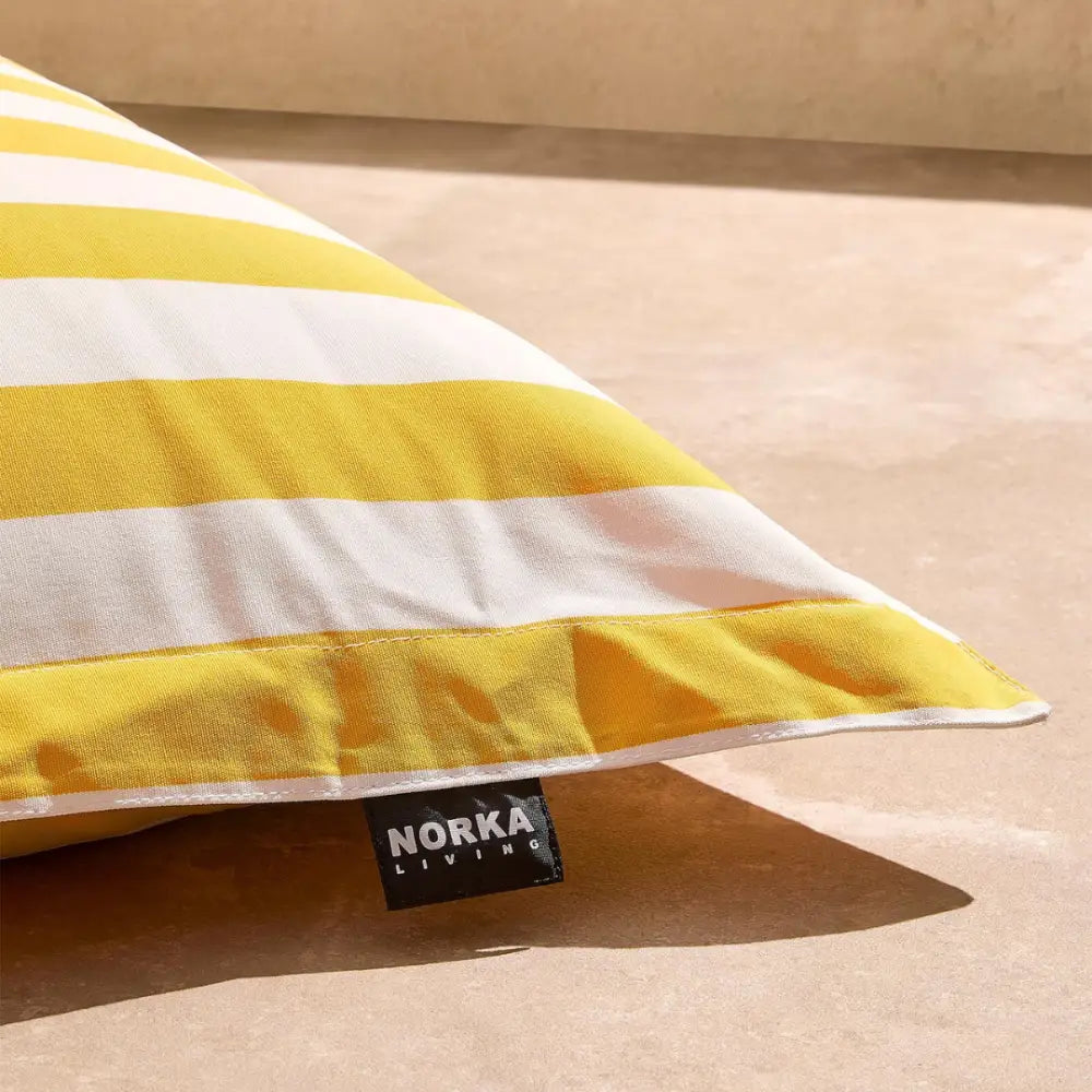 #color_stripe-yellow-white,#couleur_raye-jaune-blanc